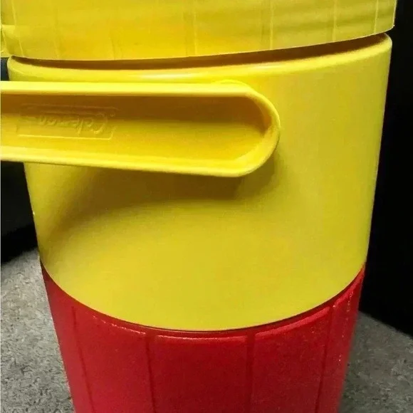 VTG Coleman Slim Jim 1/2 Gallon thermal jug - Picture 3 of 12